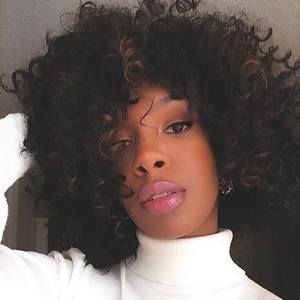 Meet your Posher, Jacqueline